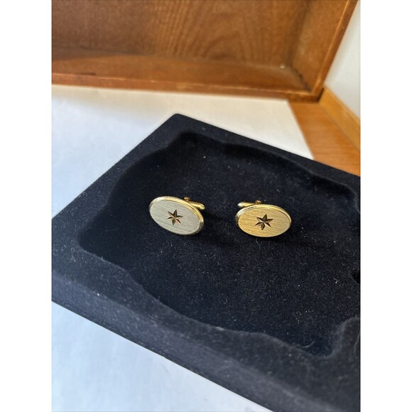 Vintage Swank Gold Tone Cufflinks Star Starburst - Picture 2 of 4